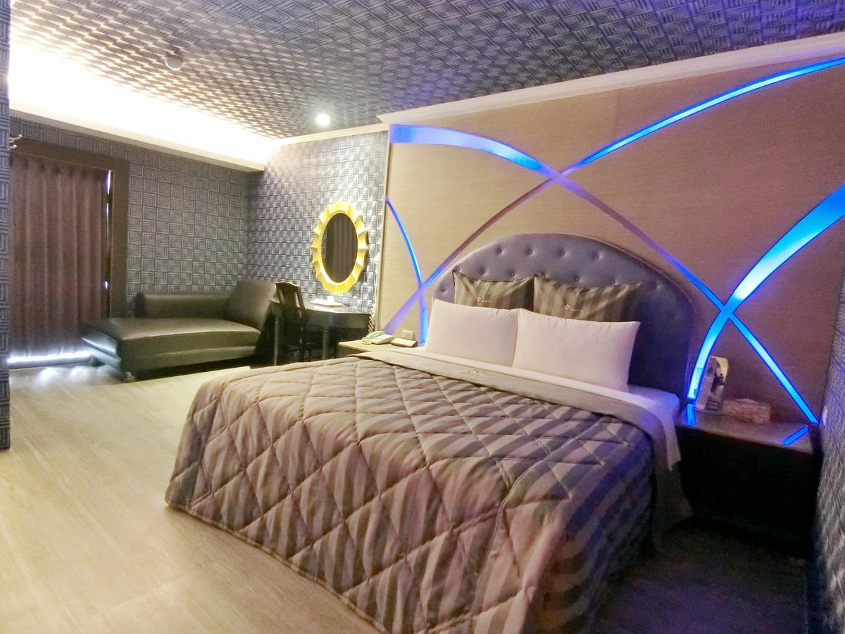 Full Moon Boutique Motel 新竹市 エクステリア 写真